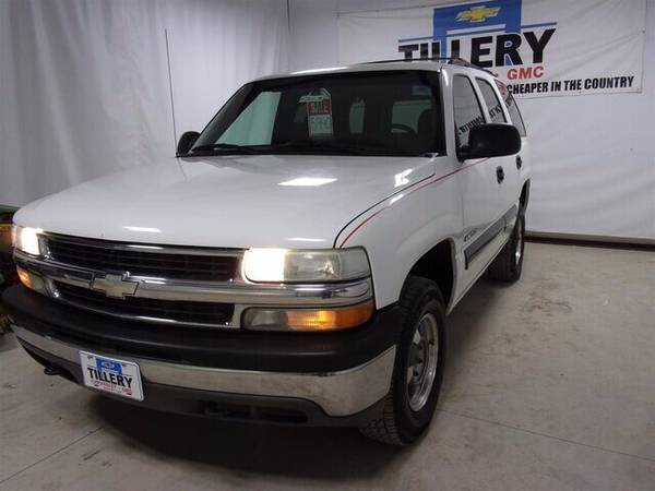 2000 Chevrolet Chevy Tahoe LS - cars & trucks - by dealer - vehicle... for sale in Moriarty, NM – photo 4