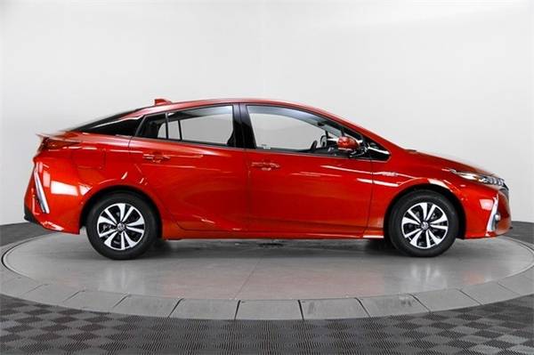 2018 Toyota Prius Prime Advanced Electric Hatchback - cars & trucks... for sale in Beaverton, OR – photo 8