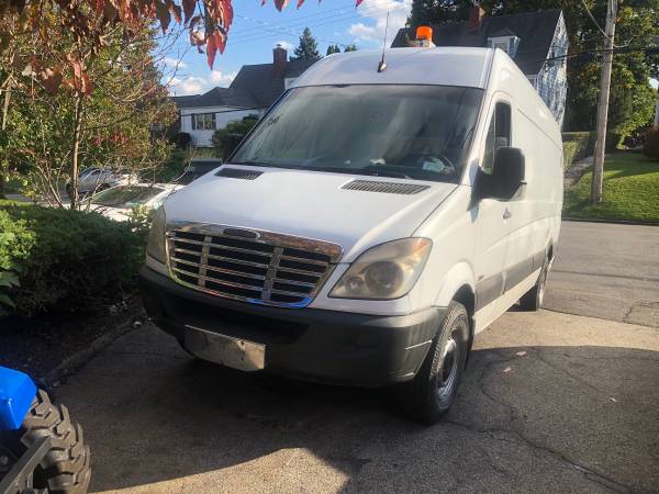 2008 Freightliner van - cars & trucks - by owner - vehicle... for sale in EASTCHESTER, NY – photo 2