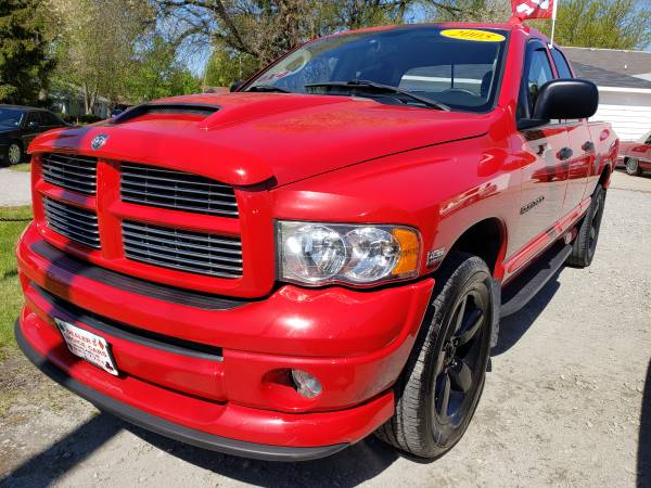 2005 Dodge Ram Quad Cab 4x4 - - by dealer - vehicle for sale in Highland, IL – photo 4