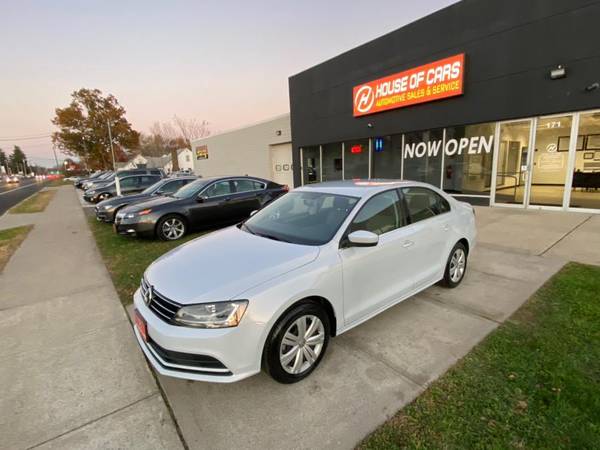 Look What Just Came In! A 2017 Volkswagen Jetta with only for sale in Meriden, CT – photo 19