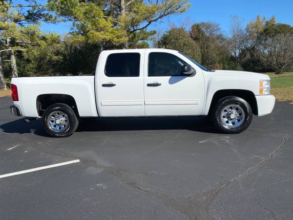 2011 CHEVROLET SILVERADO 1500 LS - cars & trucks - by owner -... for sale in Normal, AL – photo 4