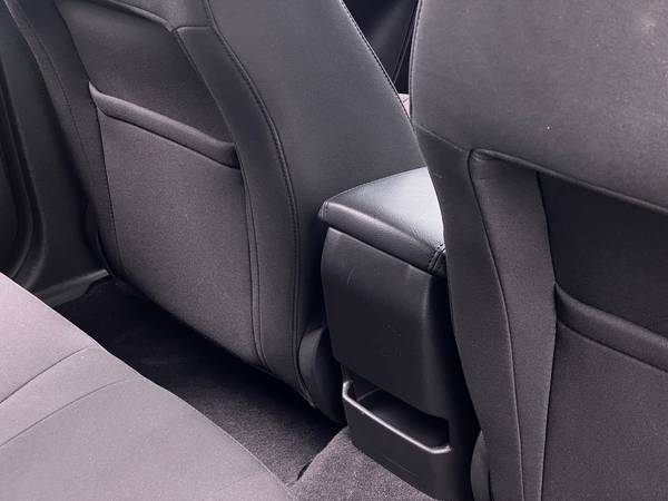 2017 Ford Focus SE Hatchback 4D hatchback Gray - FINANCE ONLINE -... for sale in saginaw, MI – photo 19