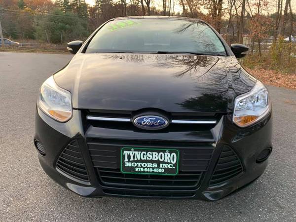 2014 Ford Focus Se - Automatic - 62K Low Miles - We Finance ! - cars... for sale in Tyngsboro, MA – photo 4