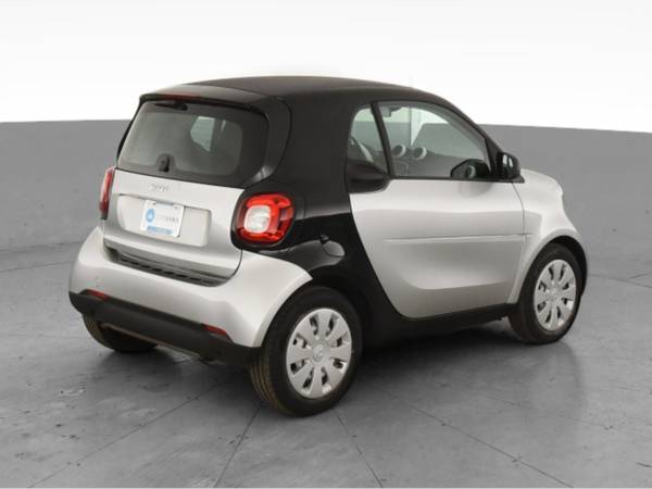 2016 smart fortwo Pure Hatchback Coupe 2D coupe Silver - FINANCE -... for sale in Chesapeake , VA – photo 11