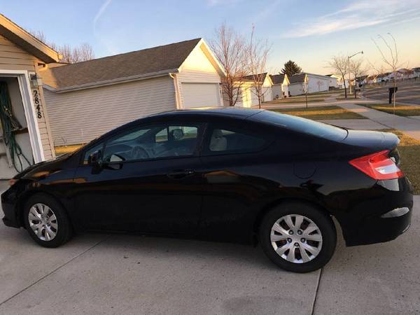 2012 Honda Civic LX - cars & trucks - by owner - vehicle automotive... for sale in Moorhead, ND