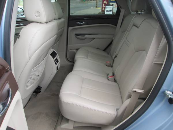 2013 Cadillac SRX AWD Leather NAV Sunroof CLEAN got for sale in Boston, MA – photo 8