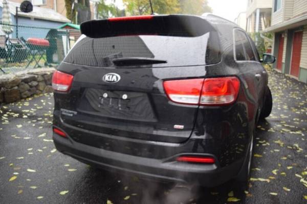 *2017* *Kia* *Sorento* *LX 4dr SUV* - cars & trucks - by dealer -... for sale in Paterson, NY – photo 22