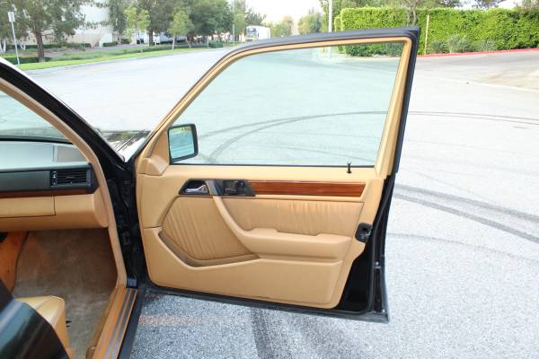 1990 Mercedes Benz 300E - All Original 112k Miles Smogged CLEAN !!!... for sale in Covina, CA – photo 18