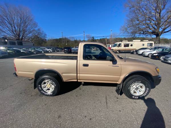 2000 Toyota Tacoma 4x4 1 Owner - cars & trucks - by dealer - vehicle... for sale in Rocky Mount, VA – photo 5