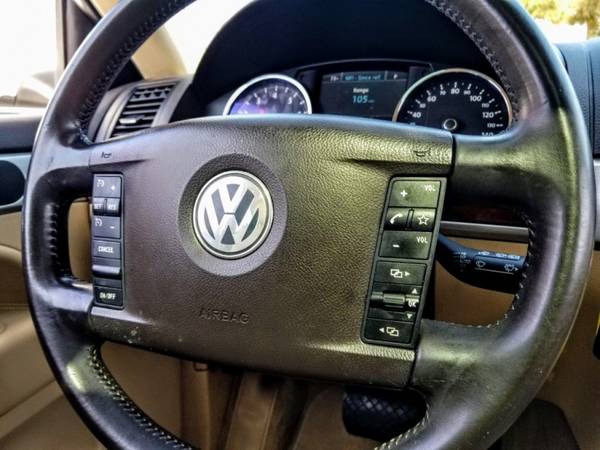 2010 Volkswagen Touareg 4dr VR6 "FAMILY OWNED BUSINESS SINCE 1991" for sale in Chula vista, CA – photo 21