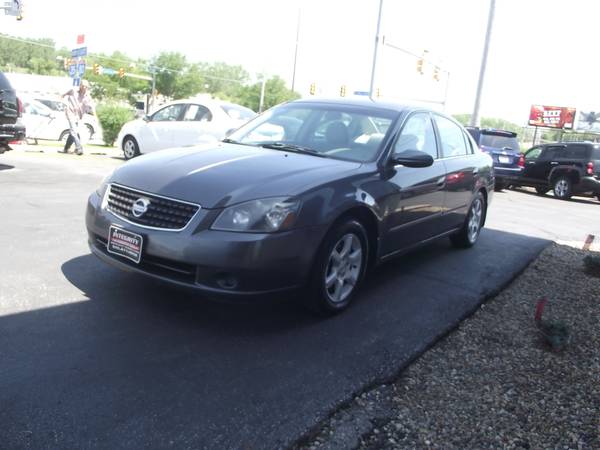 2006 Nissan Altima S Sunroof Clean CarFax 127,070mi Alloys $1495 Down for sale in Des Moines, IA – photo 6