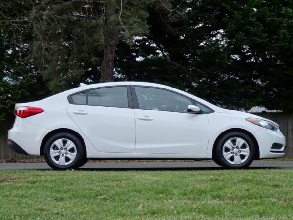 2016 Kia Forte LX Sedan - - by dealer - vehicle for sale in PUYALLUP, WA – photo 8