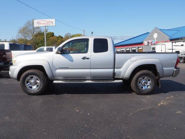 2006 Toyota Tacoma V6 V6 4dr Access Cab - cars & trucks - by dealer... for sale in Carmichaels, PA – photo 2