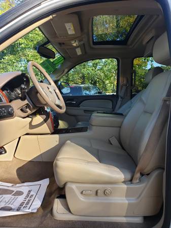 10 Chevy Tahoe LTZ 4x4/AWD Luxury 7 Pass!5 Yr 100K Warranty INCLUDED!! for sale in Methuen, NH – photo 11