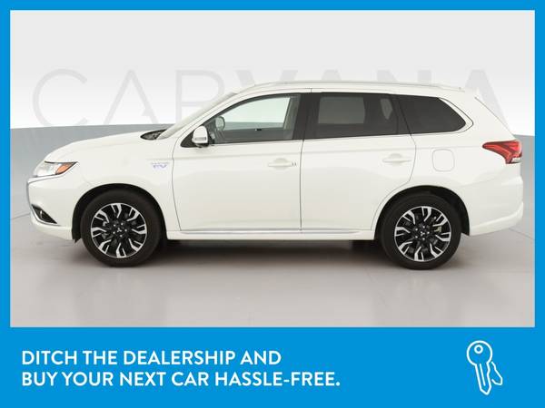 2018 Mitsubishi Outlander PHEV GT Sport Utility 4D suv White for sale in Bakersfield, CA – photo 4