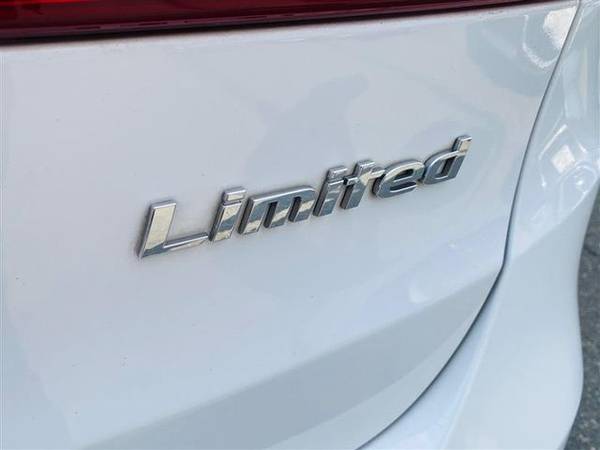 2014 Hyundai Santa Fe -- LET'S MAKE A DEAL!! CALL - cars & trucks -... for sale in Stafford, VA – photo 8