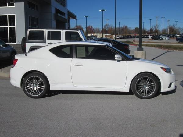 2013 Scion tC Base coupe Super White - cars & trucks - by dealer -... for sale in Fayetteville, AR – photo 7