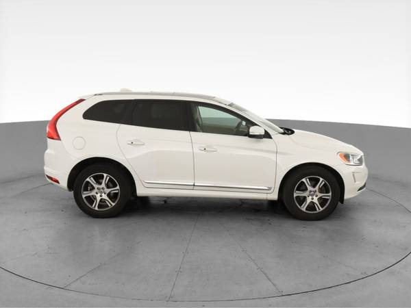 2014 Volvo XC60 T6 Sport Utility 4D suv White - FINANCE ONLINE -... for sale in NEWARK, NY – photo 13