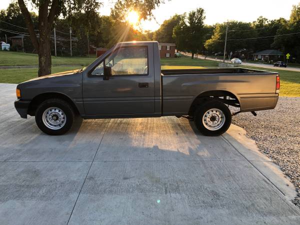 1992 Isuzu Pick-up truck - cars & trucks - by dealer - vehicle... for sale in Lincoln, NE – photo 6