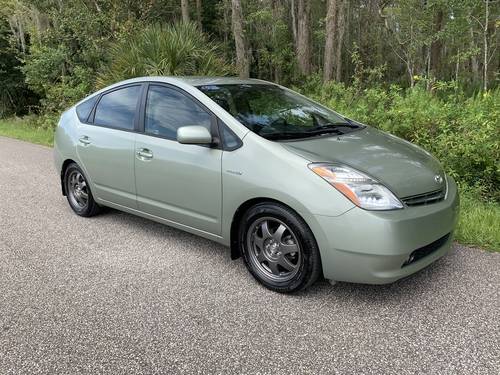 TOYOTA PRIUS HYBRID - cars & trucks - by dealer - vehicle automotive... for sale in Lutz, FL – photo 4