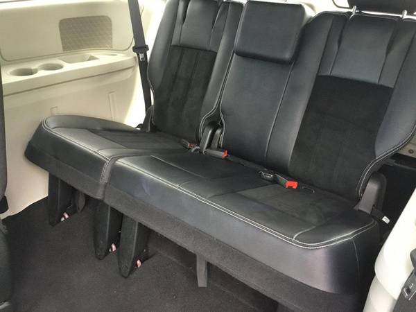 2017 Dodge Grand Caravan SXT - Lowest Miles / Cleanest Cars In FL -... for sale in Fort Myers, FL – photo 13