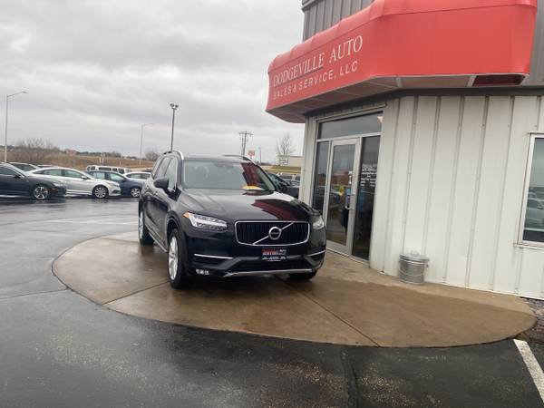 2018 Volvo XC90 T6 AWD 7-Passenger Momentum - - by for sale in Dodgeville, WI – photo 3