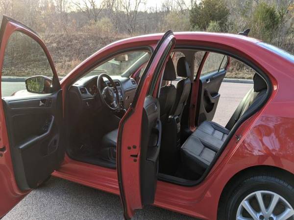 2011 Volkswagen Jetta SE PZEV - cars & trucks - by dealer - vehicle... for sale in Griswold, CT – photo 9