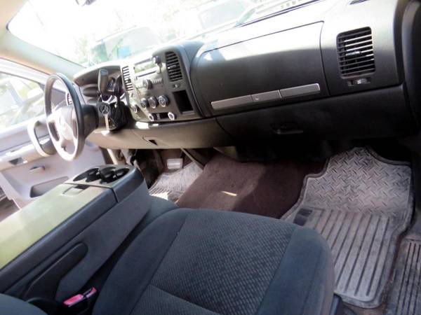 2008 Chevrolet Chevy Silverado 1500 4WD Crew Cab 143 5 LT w/1LT - 3 for sale in Merriam, MO – photo 14