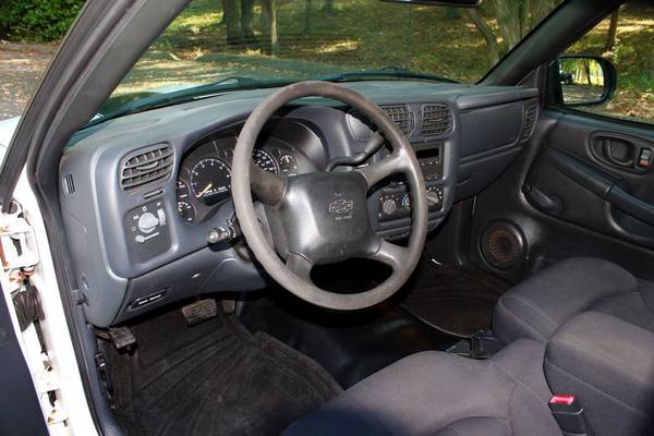 2003 Chevrolet S-10 Chevrolet S-10 Extended Cab for sale in Lenoir City, NC – photo 17
