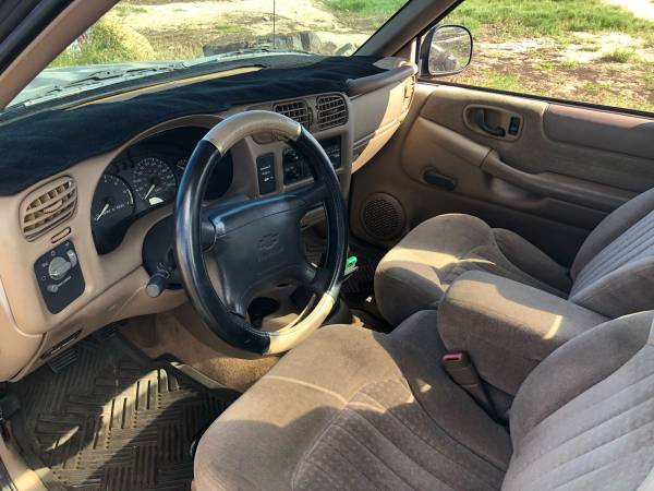 1998 CHEVY S10 5SPEED for sale in Dearing, HI – photo 9
