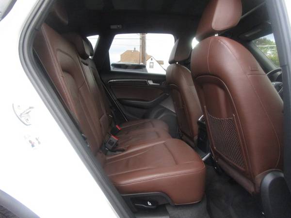 2014 AUDI Q5 QUATTRO PREMIUM PLUS - CLEAN CAR FAX - AWD - SUNROOF for sale in 2641 PITTSTON AVE, PA – photo 7