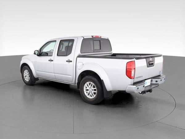 2018 Nissan Frontier Crew Cab SV Pickup 4D 5 ft pickup Silver for sale in Denison, TX – photo 7