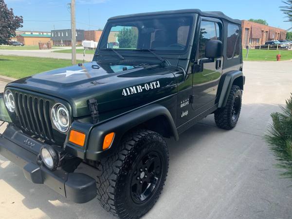 Jeep Wranglers 2003 -2004 clean for sale in Frankfort, IL – photo 9