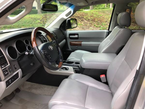 2011 Toyota Sequoia Platinum 4WD - Navi, DVD, 1owner, clean title for sale in Kirkland, WA – photo 9