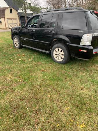 2007 Mercury Mountaineer AWD HEATED SEATS - cars & trucks - by owner... for sale in Monticello, IN – photo 2