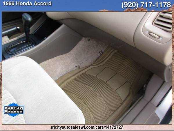 1998 HONDA ACCORD LX 4DR SEDAN Family owned since 1971 - cars & for sale in MENASHA, WI – photo 23