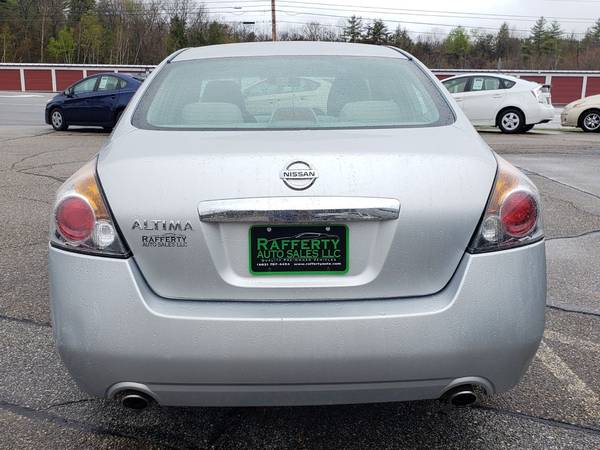 2010 Nissan Altima, 110K Miles, 2 5L, Auto, A/C, CD, Aux, Tilt for sale in Belmont, ME – photo 4