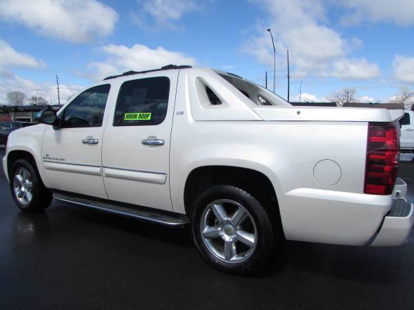 2008 Chevrolet Avalanche LTZ 4WD - White Diamond Edition - cars & for sale in Billings, MT – photo 2