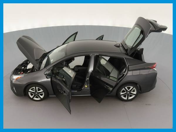 2018 Toyota Prius Three Touring Hatchback 4D hatchback Gray for sale in Other, OR – photo 16