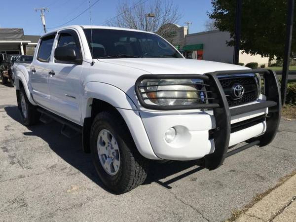 2011 Toyota TACOMA TRD Off Road 4x4 - cars & trucks - by dealer -... for sale in Hendersonville, TN – photo 4