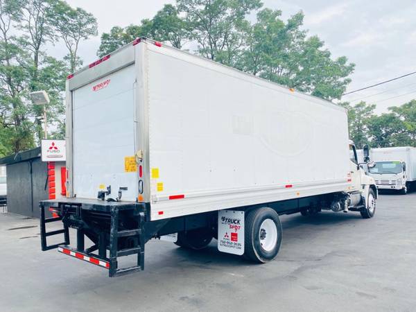 2014 HINO 338 24 FEET REEFER + LIFT GATE **NJTRUCKSPOT**NEGOTIABLE -... for sale in South Amboy, NY – photo 3