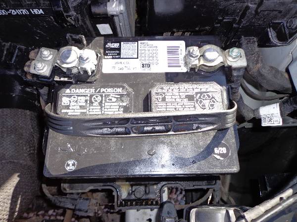 2010 HYUNDAI ELANTRA GLS FWD GAS SAVER GREAT STARTER CAR CLEAN -... for sale in Pinetop, AZ – photo 15