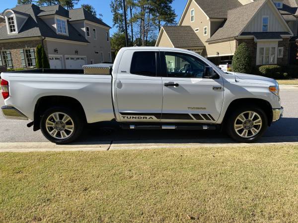 2014 Toyota Tundra SR5 4 Door 5.7L iForce V8 - Excellent Condition for sale in Raleigh, NC – photo 6