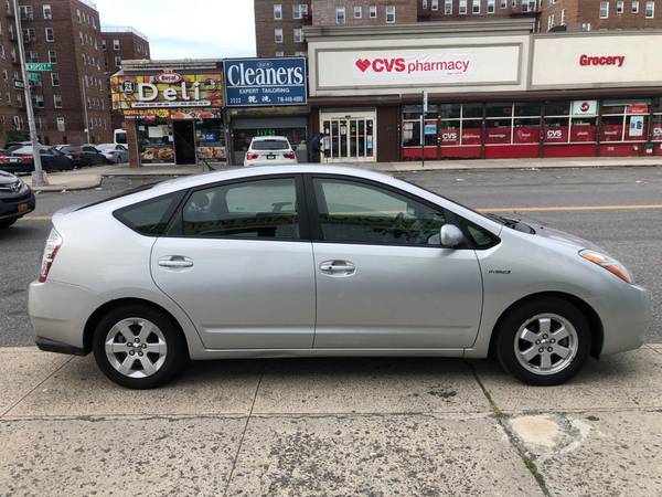 2008 TOYOTA PRIUS **NAVIGATION**ONE OWNER** - cars & trucks - by... for sale in Brooklyn, NY – photo 2