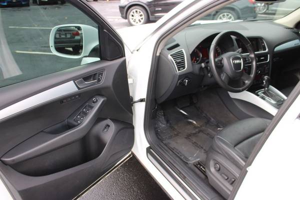 2011 Audi Q5 2.0T quattro Premium Plus - cars & trucks - by dealer -... for sale in Bellingham, WA – photo 17