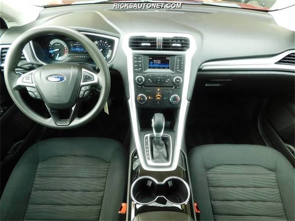 2016 Ford Fusion SE 6, 000 miles - - by dealer for sale in Cedar Rapids, IA – photo 7