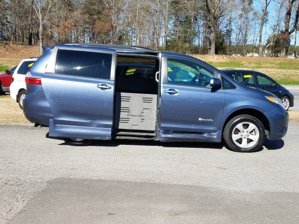 WHEELCHAIR ACCESSIBLE SIDE ENTRY TOYOTA VAN! - - by for sale in Shelby, NC – photo 5