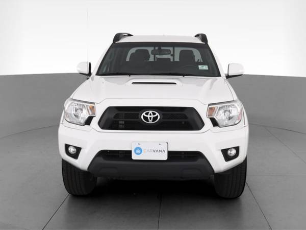 2013 Toyota Tacoma Double Cab PreRunner Pickup 4D 6 ft pickup White for sale in Harrison Township, MI – photo 17