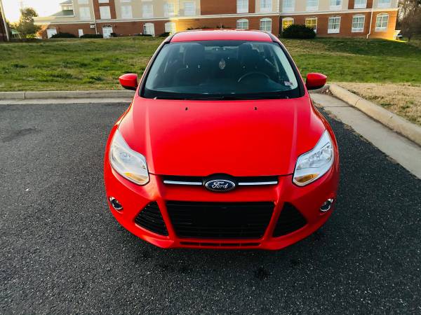 2012 Ford Focus hatchback - cars & trucks - by dealer - vehicle... for sale in Fredericksburg va 22406, District Of Columbia – photo 9
